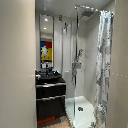 Apartman 90 M2 Palm With 2 Balconies Very Stylish And *